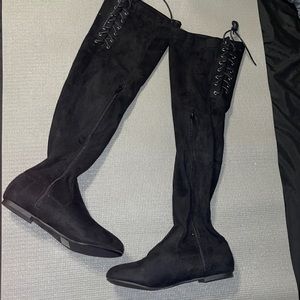 Black knee high boots NWOT